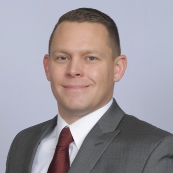 Headshot of Justin Roberts